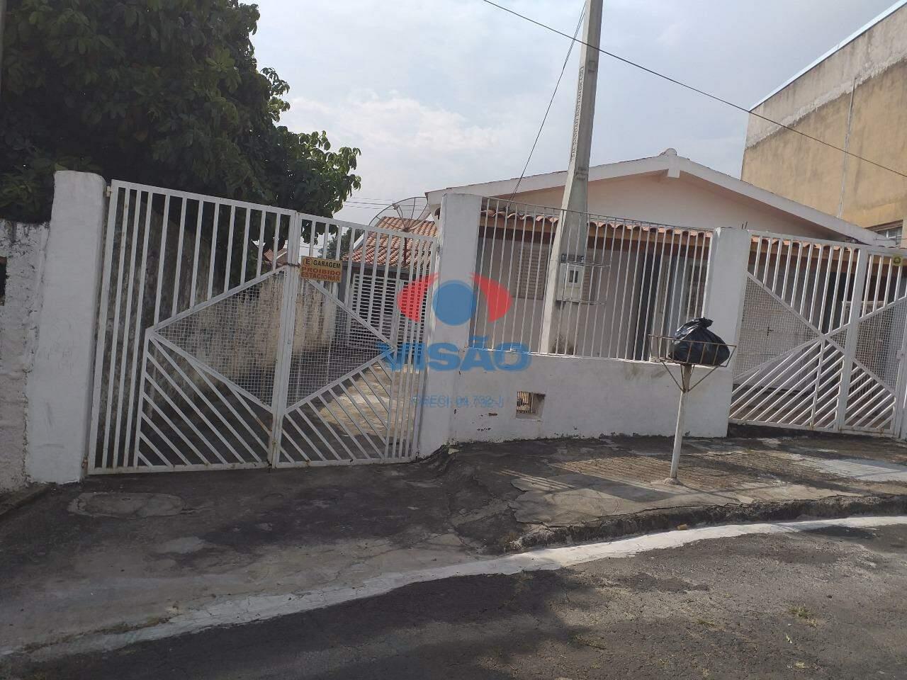 Casa à venda no Jardim Tancredo Neves: 