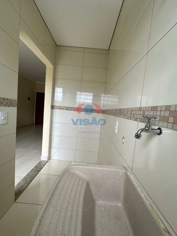 Apartamento para aluguel no Núcleo Residencial Professor Carlos Aldrovandi: 