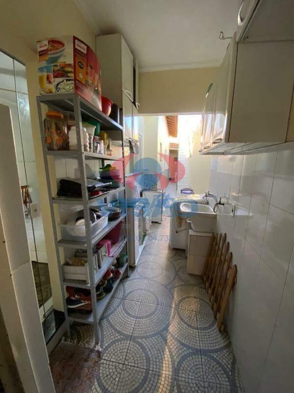 Casa à venda no Jardim Oliveira Camargo: 