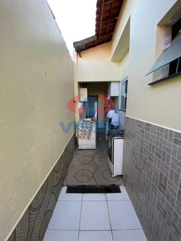 Casa à venda no Jardim Oliveira Camargo: 