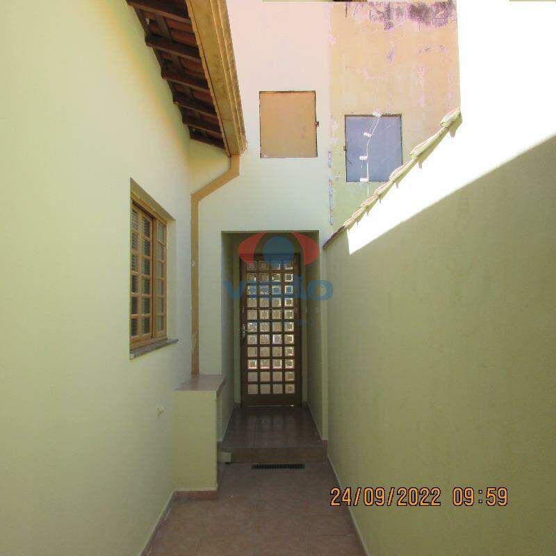Casa para aluguel no Jardim Primavera: