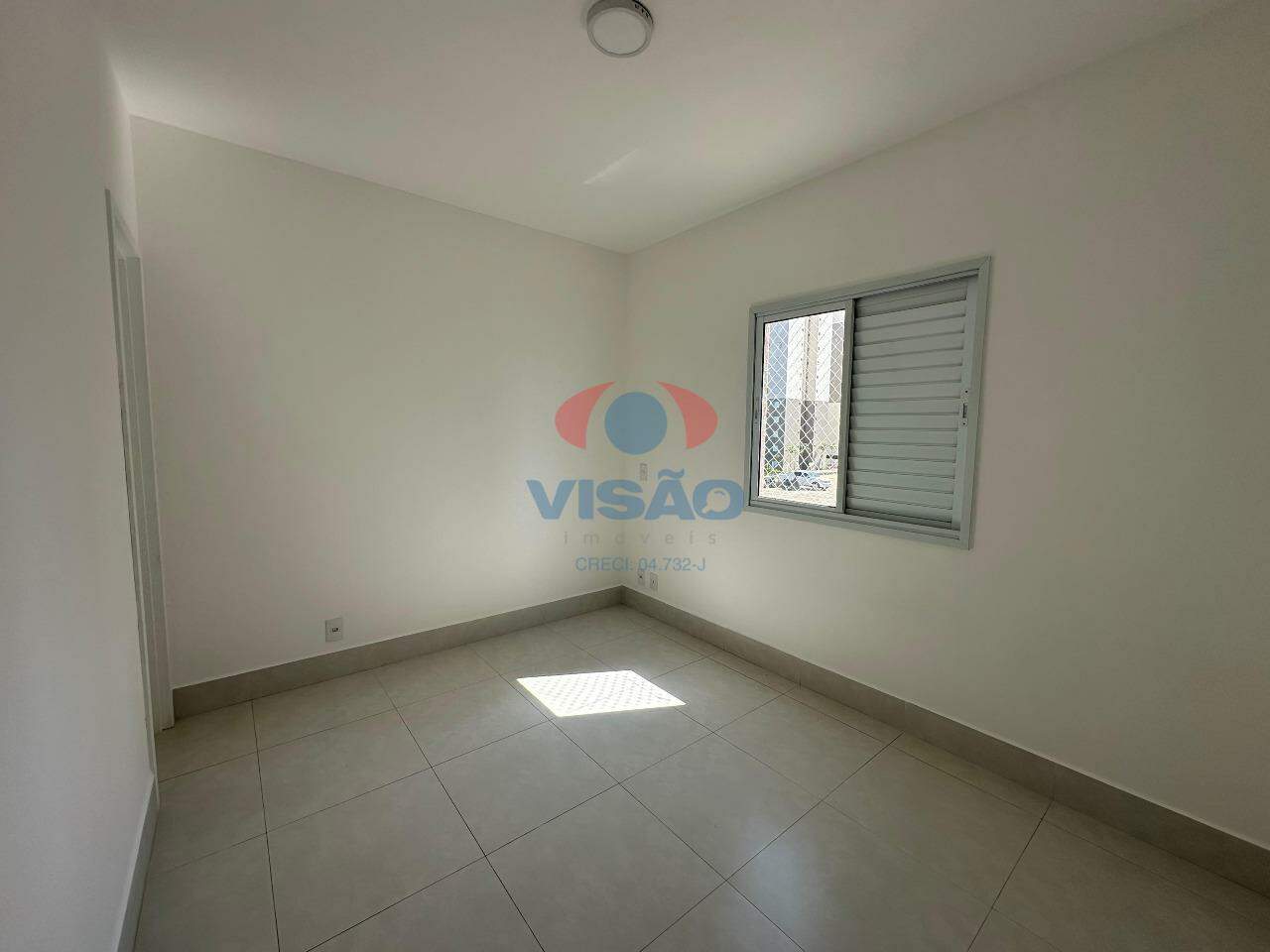Apartamento para aluguel no Jardim Santiago: suíte