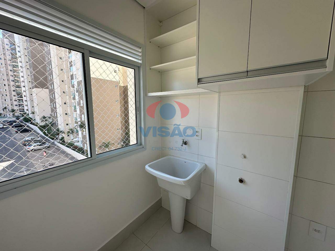 Apartamento para aluguel no Jardim Santiago: área de serviço