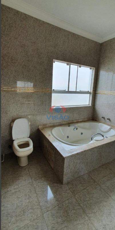 Casa em condomínio para aluguel no Jardim Vila Paradiso: 