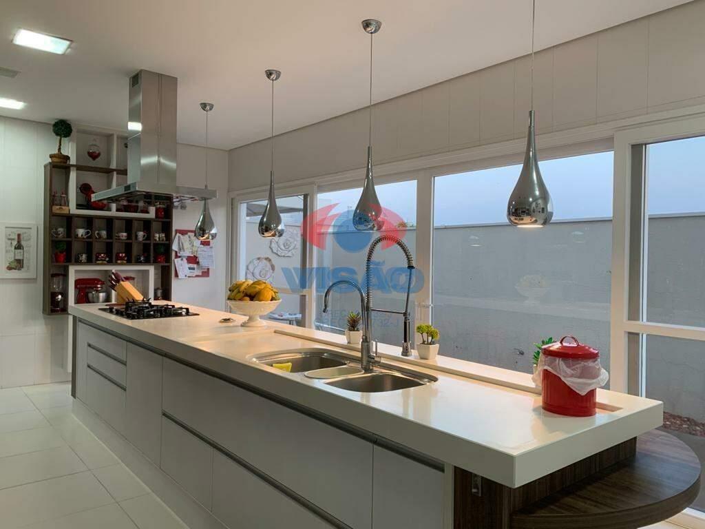 Casa em condomínio à venda no Vila Suíça: 