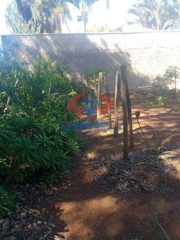 Terreno à venda no Jardim Sao Luis: