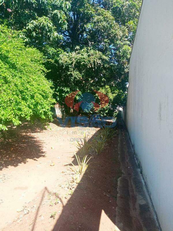 Terreno à venda no Jardim Sao Luis: 
