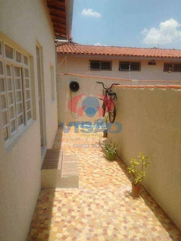 Casa à venda no Bairro Pau Preto: 