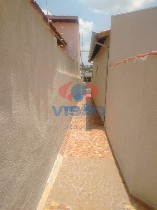 Casa à venda no Bairro Pau Preto: 
