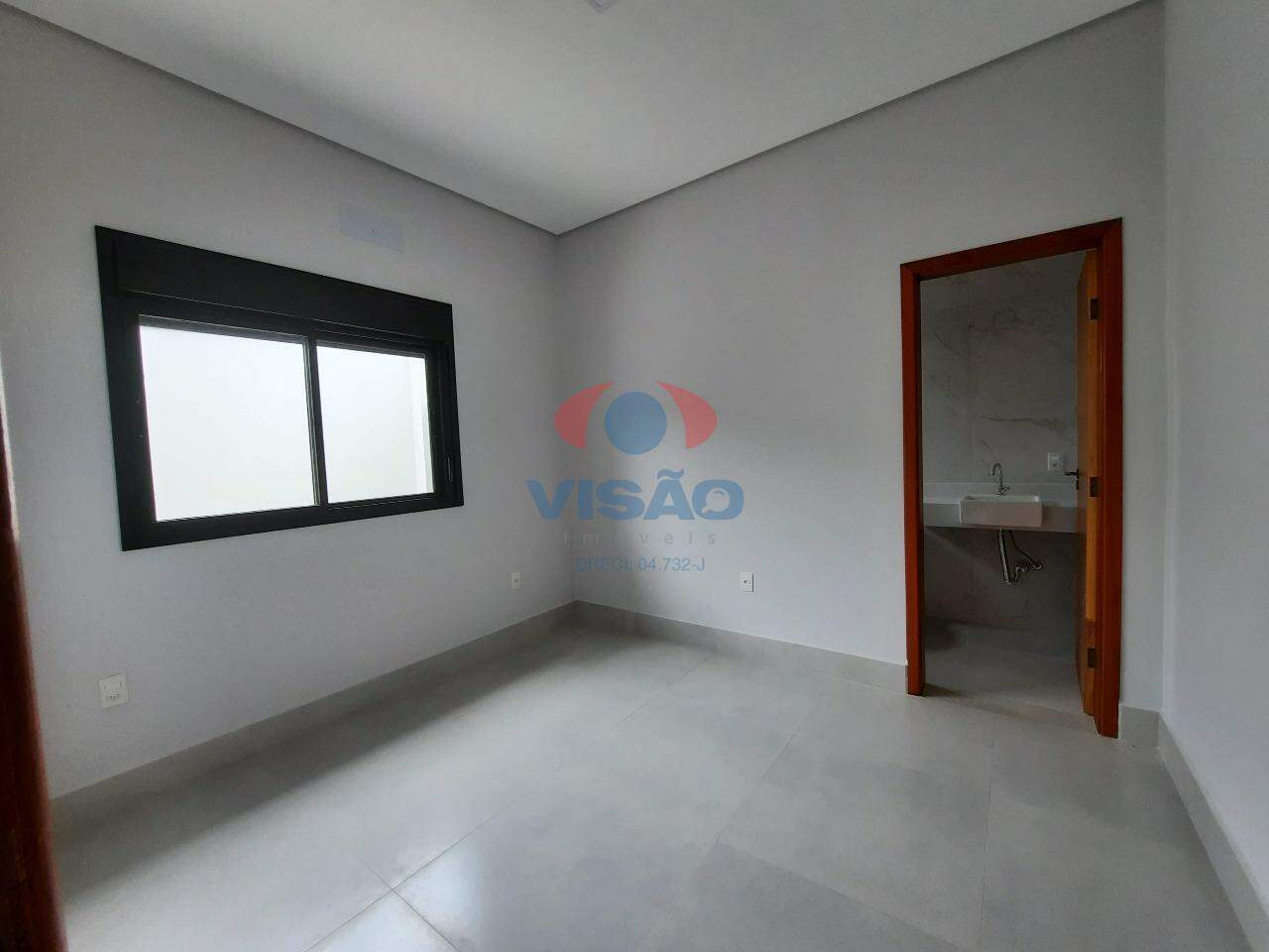 Casa em condomínio à venda no Jardins do Império: