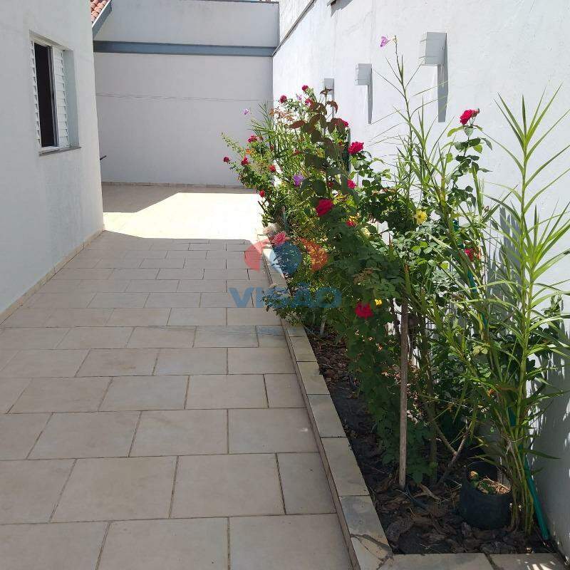 Casa à venda no Jardim Regina: 