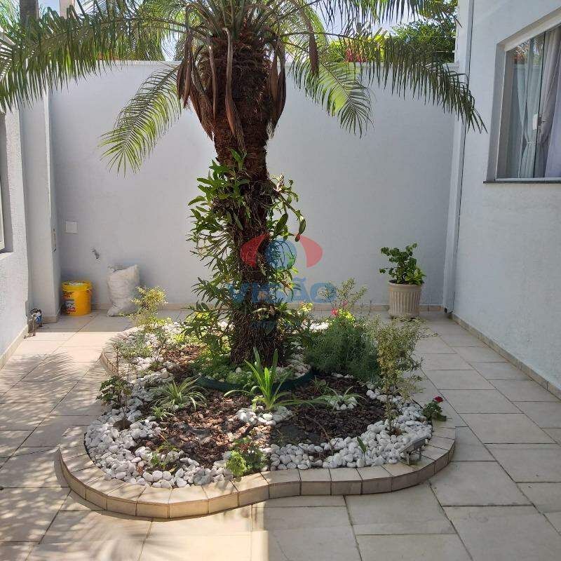 Casa à venda no Jardim Regina: 