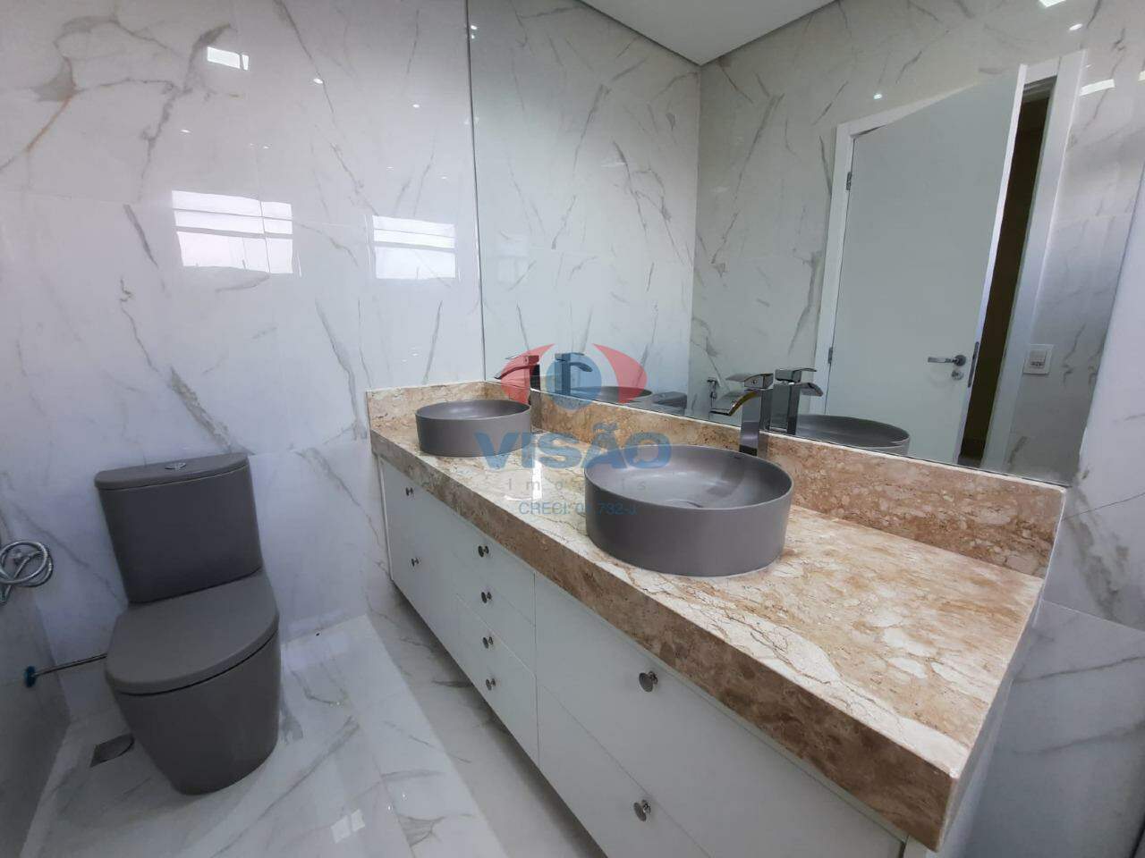 Casa em condomínio à venda no Jardim Residencial Dona Maria José: 