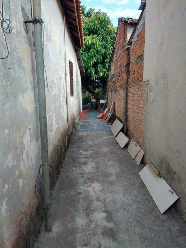 Casa à venda no Centro: 