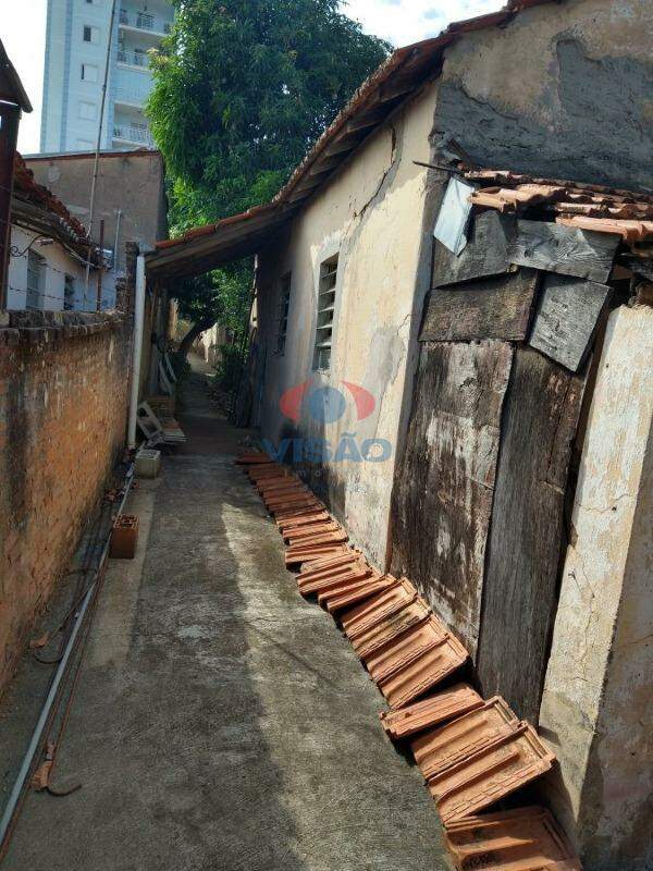 Casa à venda no Centro: 