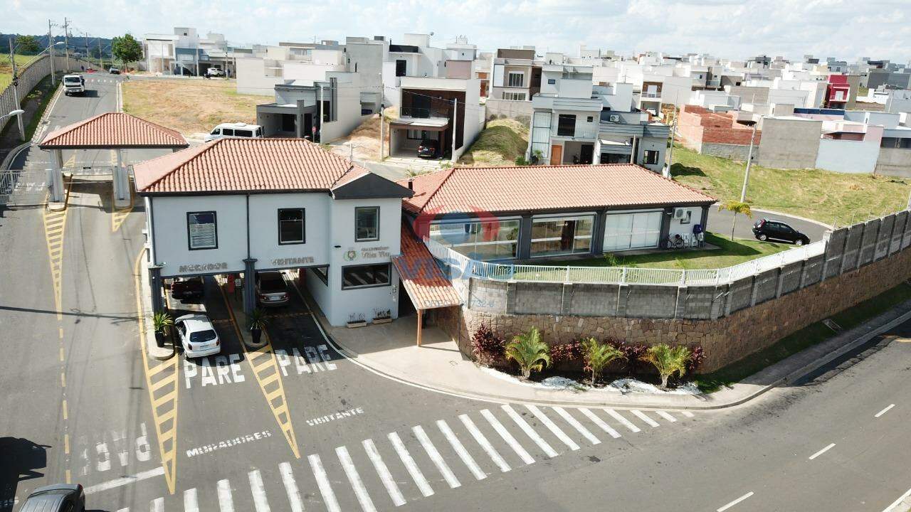 Casa em condomínio à venda no Jardins do Império: 