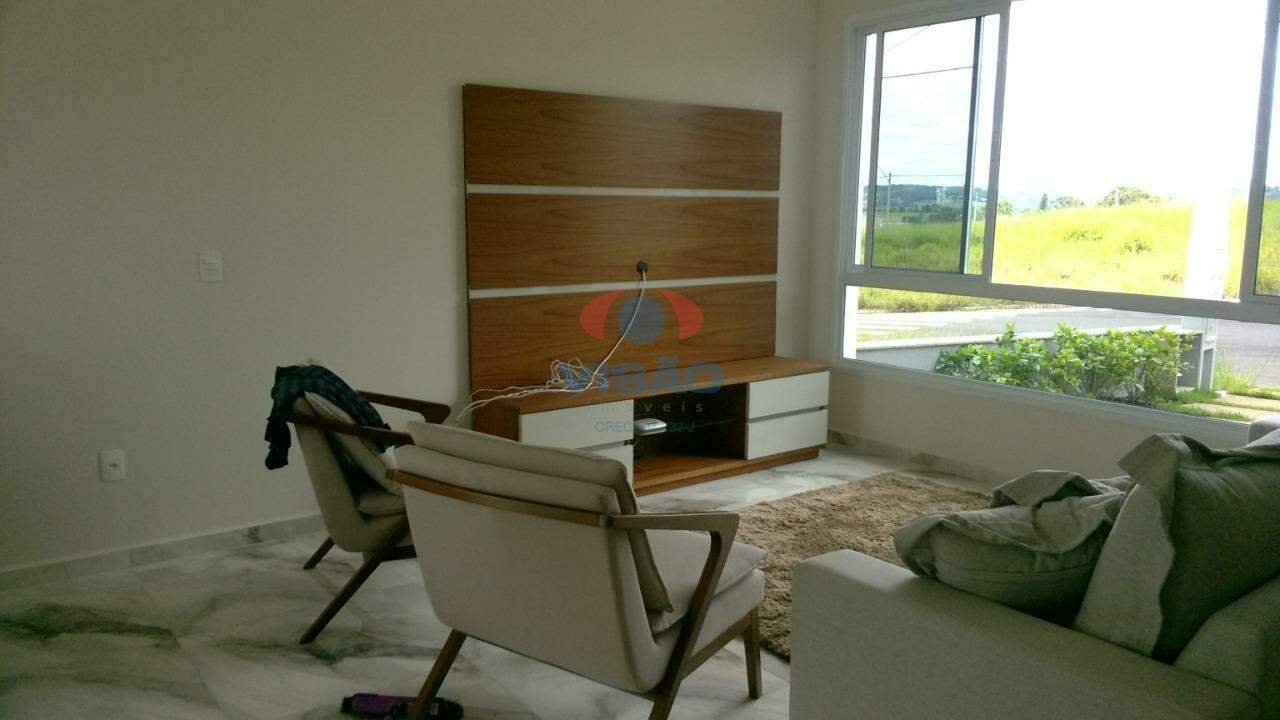 Casa em condomínio à venda no Jardins do Império: 