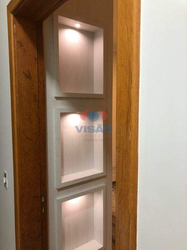 Casa em condomínio à venda no Jardim Laguna: 
