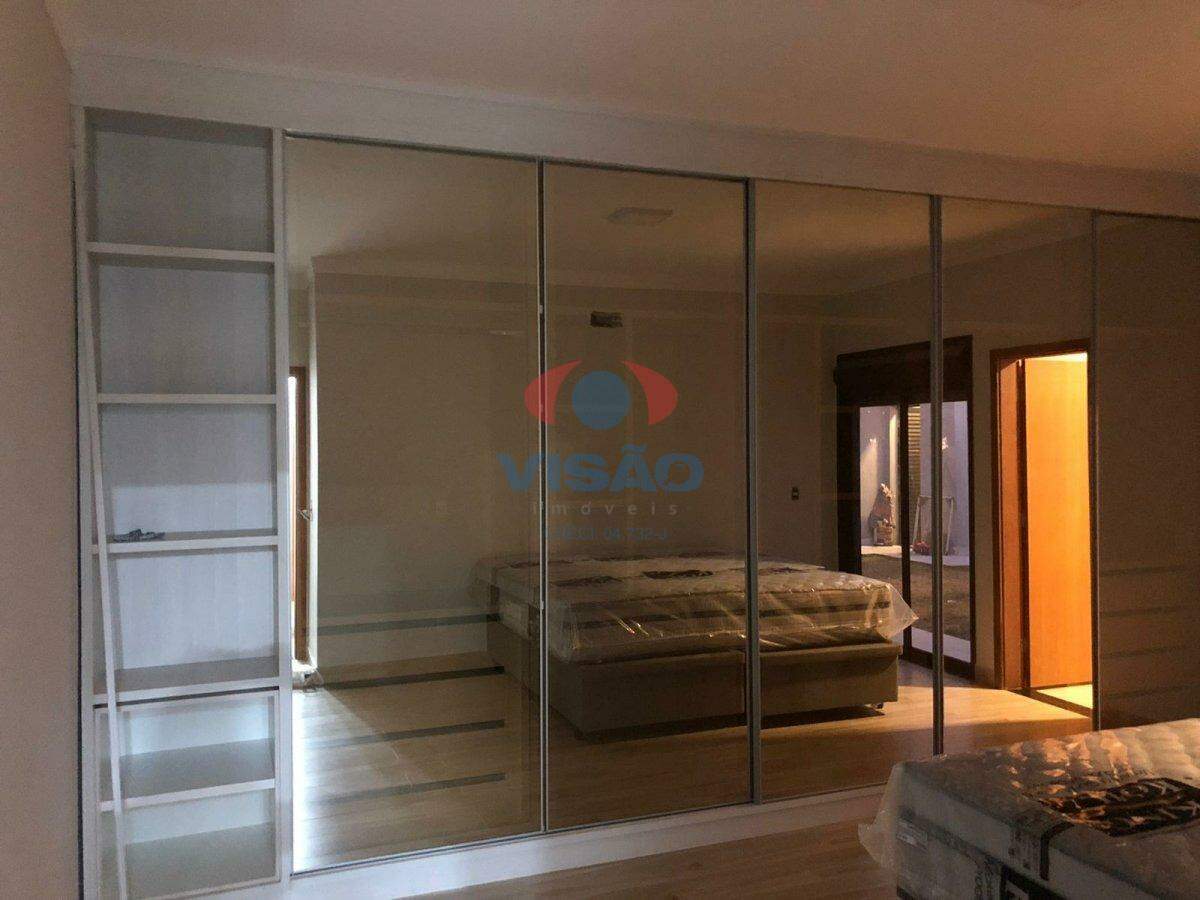 Casa em condomínio à venda no Jardim Laguna: 