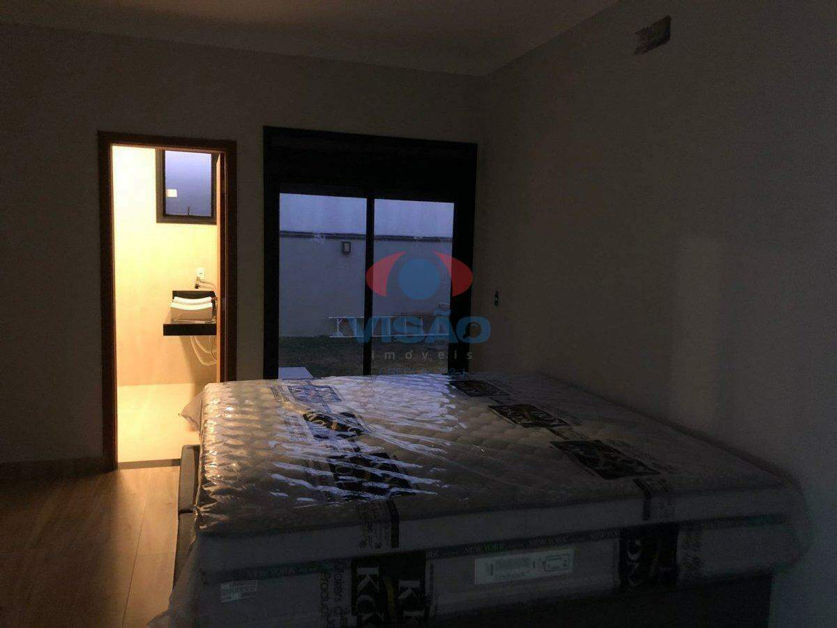 Casa em condomínio à venda no Jardim Laguna: 