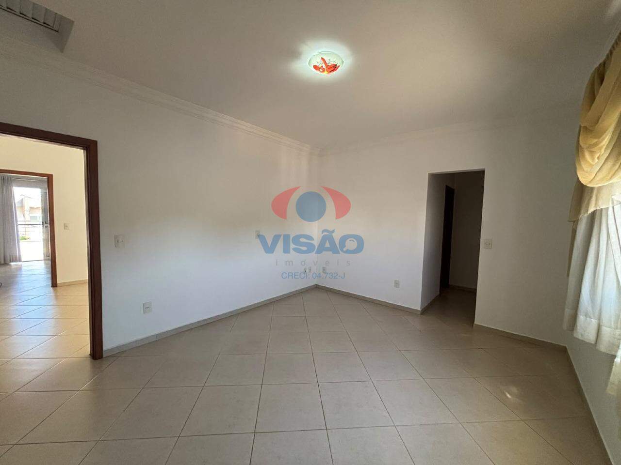 Casa em condomínio para aluguel no Vila Suíça: