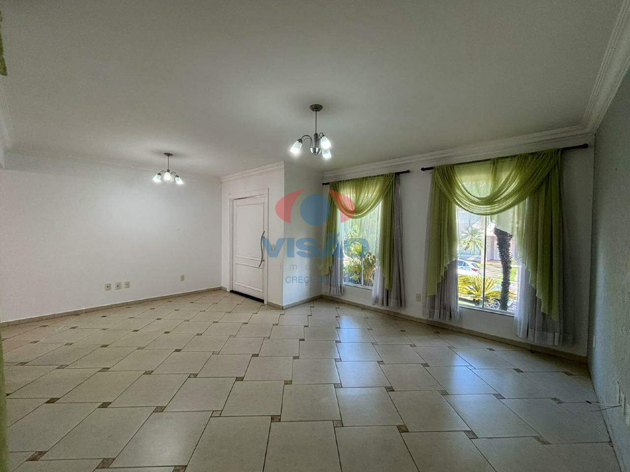 Casa em condomínio para aluguel no Vila Suíça: