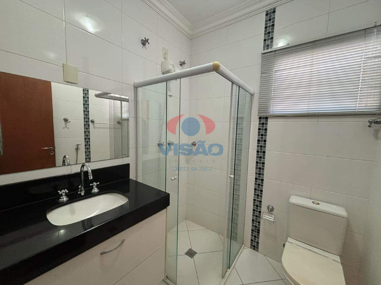 Casa em condomínio para aluguel no Vila Suíça: