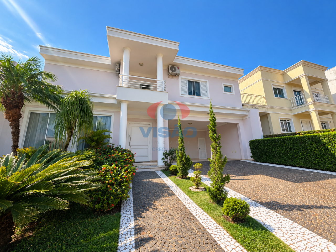 Casa em condomínio para aluguel no Vila Suíça: 