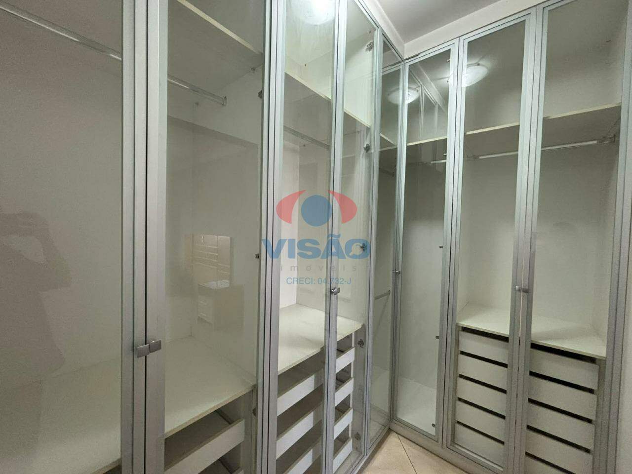Casa em condomínio para aluguel no Vila Suíça: