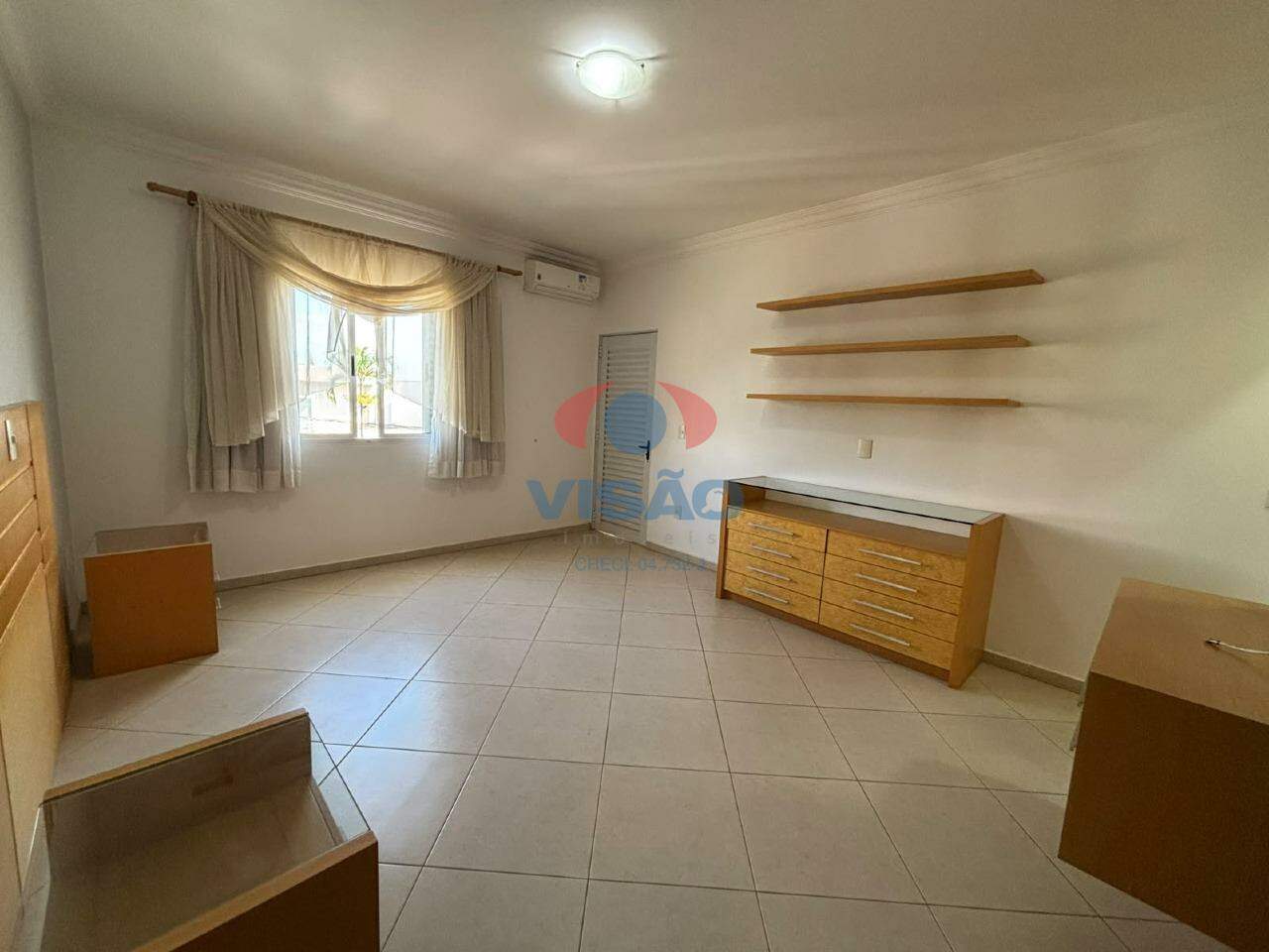 Casa em condomínio para aluguel no Vila Suíça: