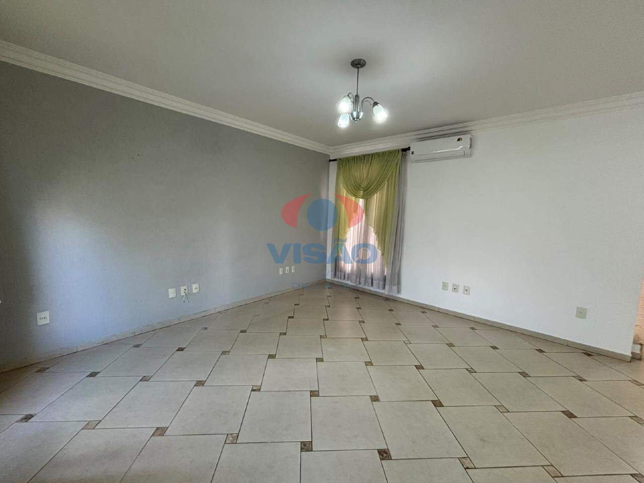Casa em condomínio para aluguel no Vila Suíça: