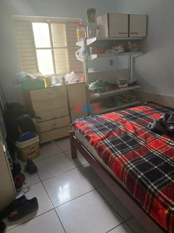 Casa à venda no Jardim Tancredo Neves: 