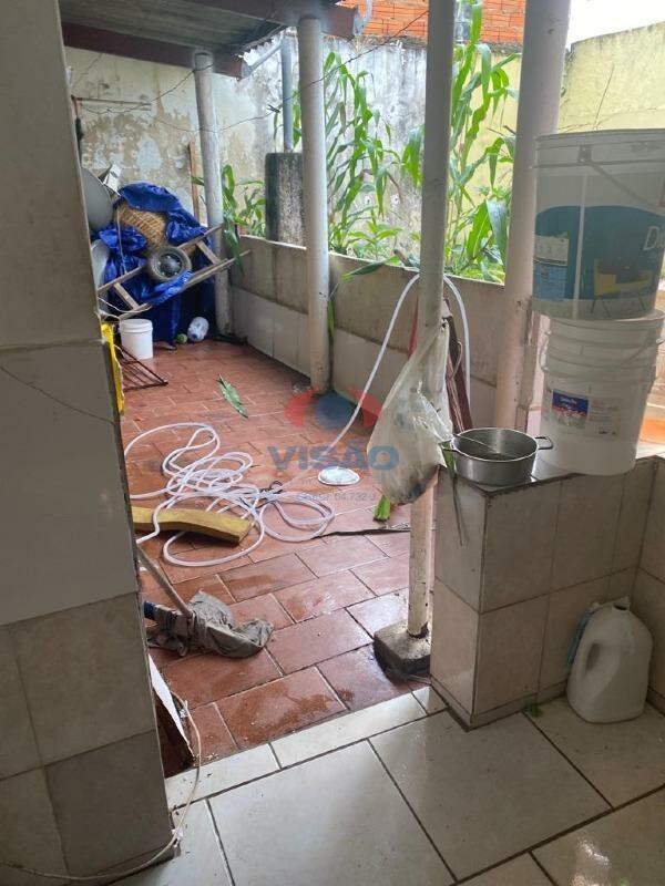 Casa à venda no Jardim Tancredo Neves: 