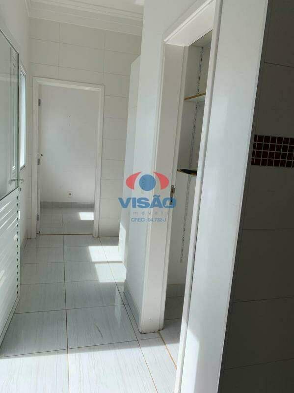Casa em condomínio à venda no Residencial Beira da Mata: 