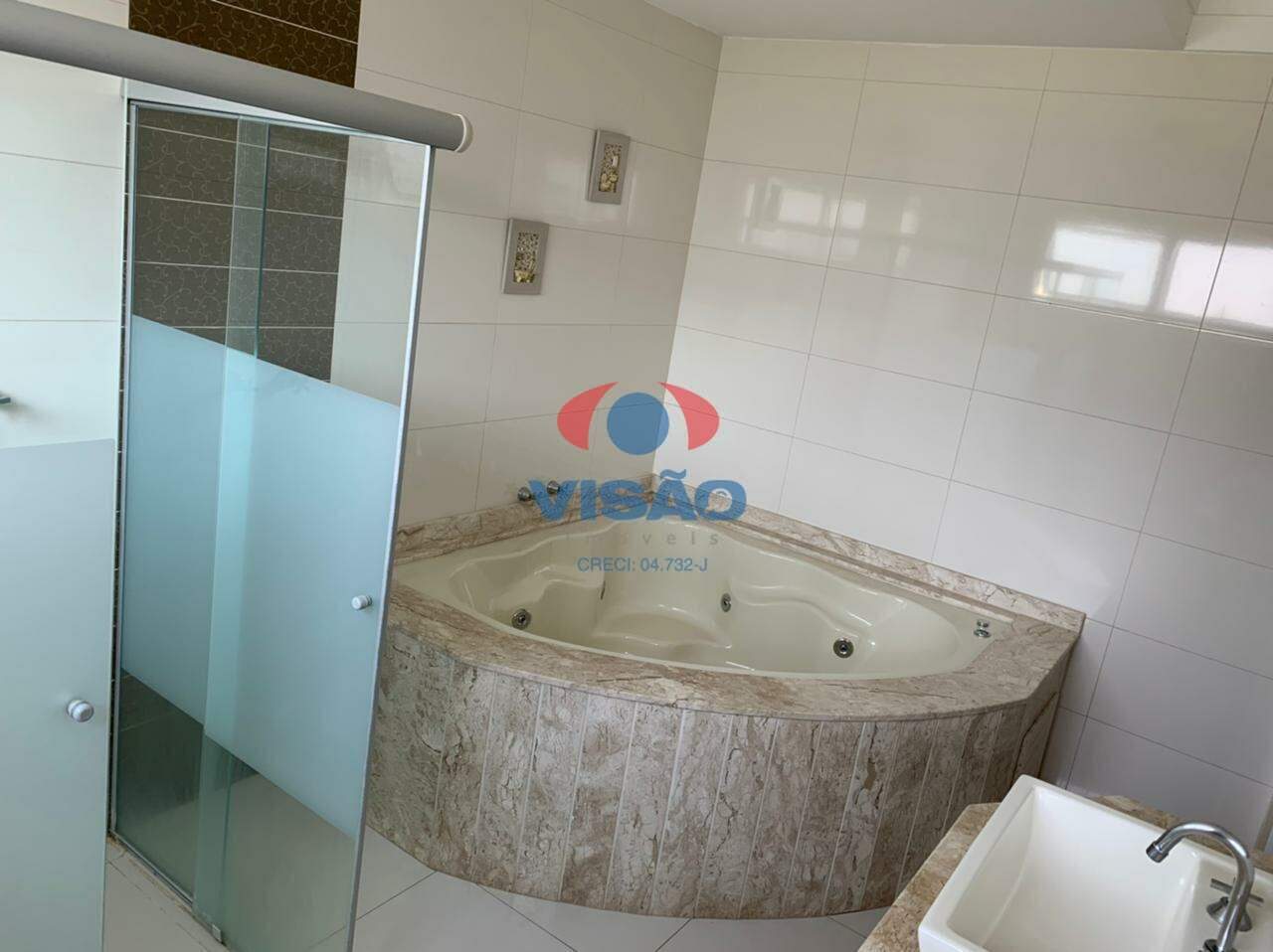Casa em condomínio à venda no Residencial Beira da Mata: 
