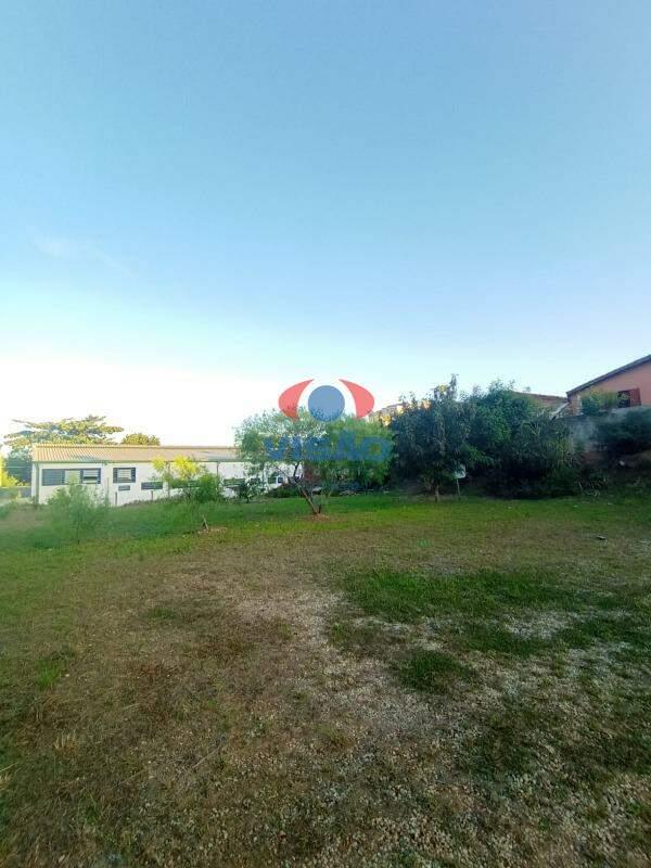 Terreno à venda no Jardim do Sol: 