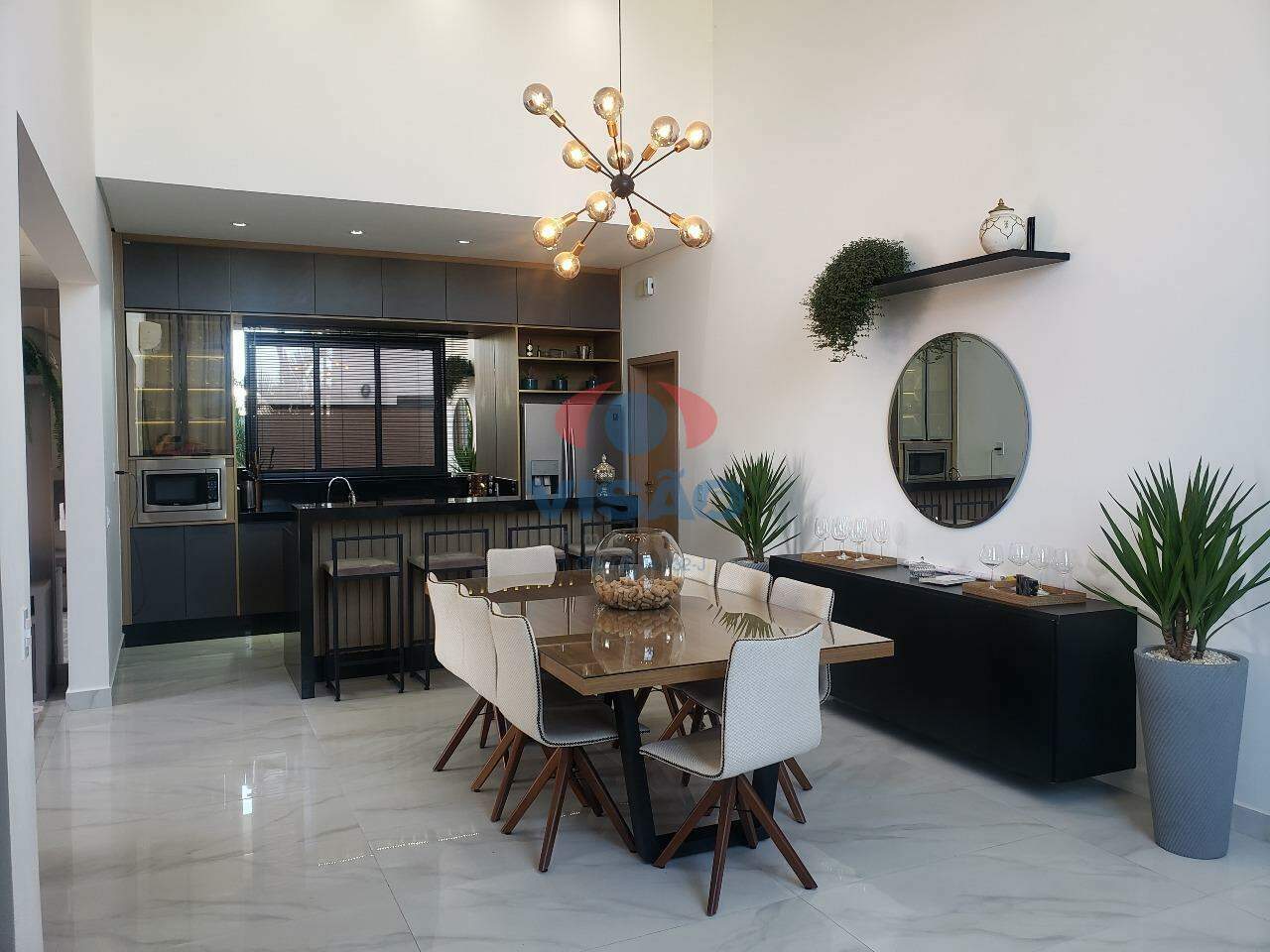Casa em condomínio à venda no Jardim dos Lagos: 