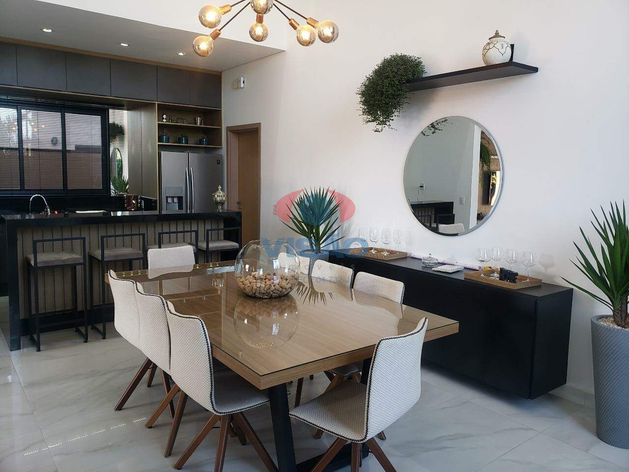 Casa em condomínio à venda no Jardim dos Lagos: 