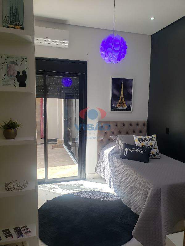Casa em condomínio à venda no Jardim dos Lagos: 