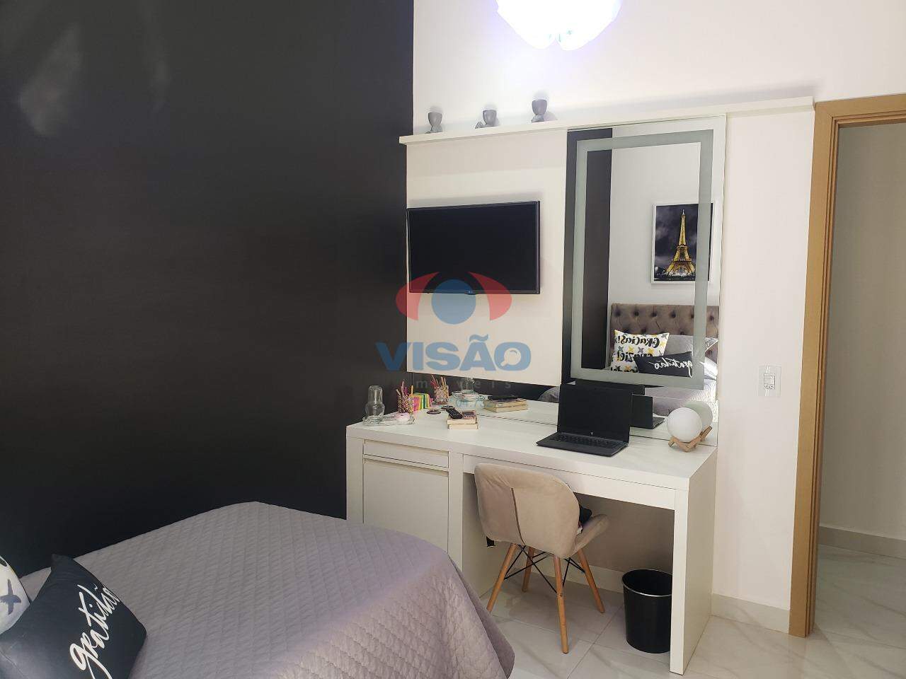Casa em condomínio à venda no Jardim dos Lagos: 