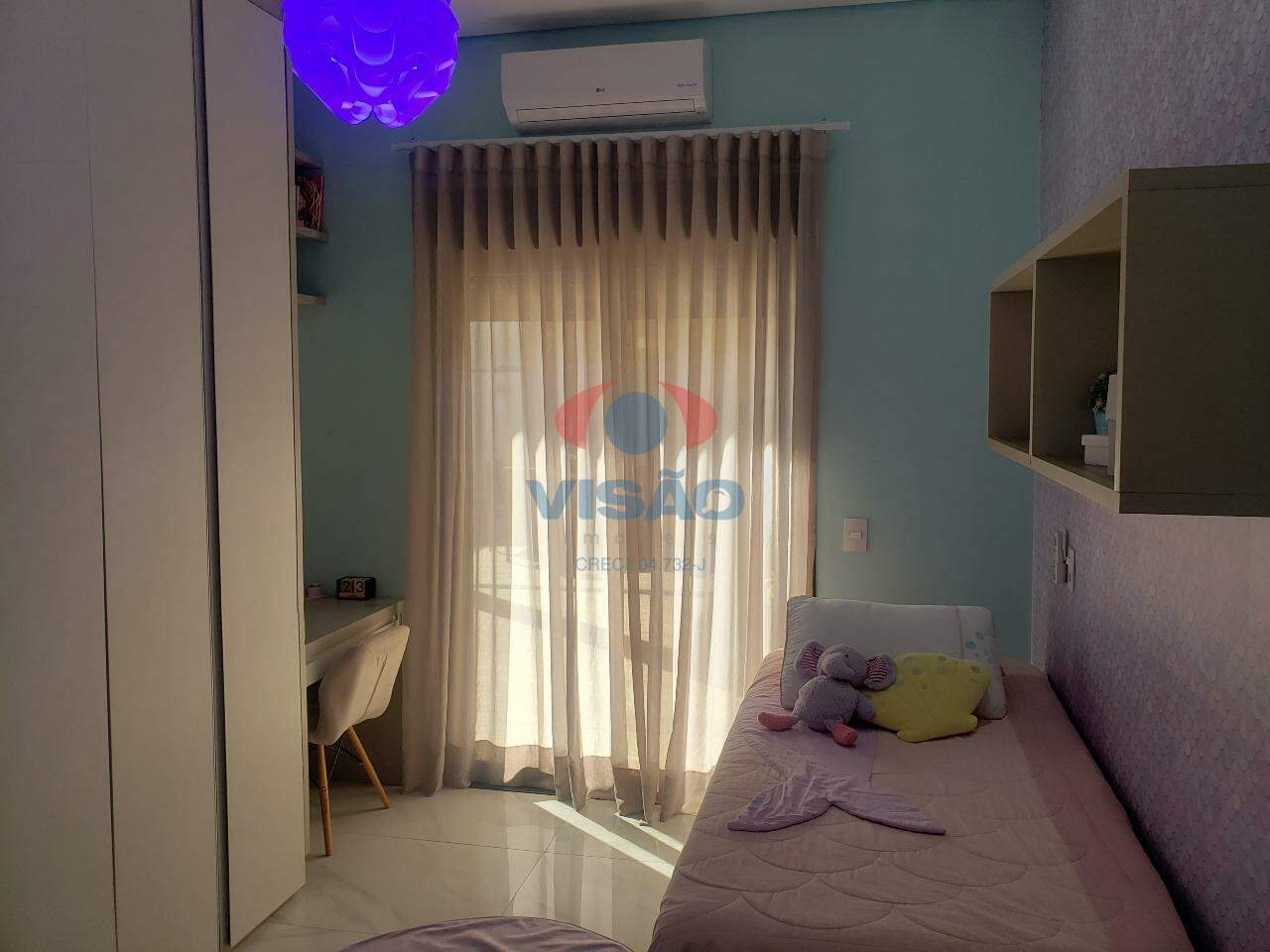 Casa em condomínio à venda no Jardim dos Lagos: 