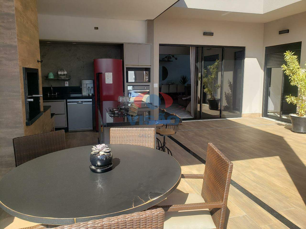Casa em condomínio à venda no Jardim dos Lagos: 