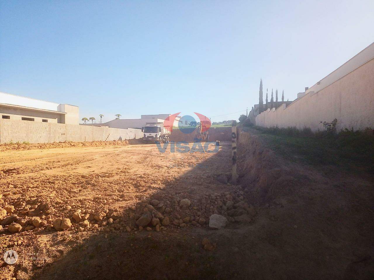 Terreno em condomínio à venda no Jardim Quintas da Terracota: