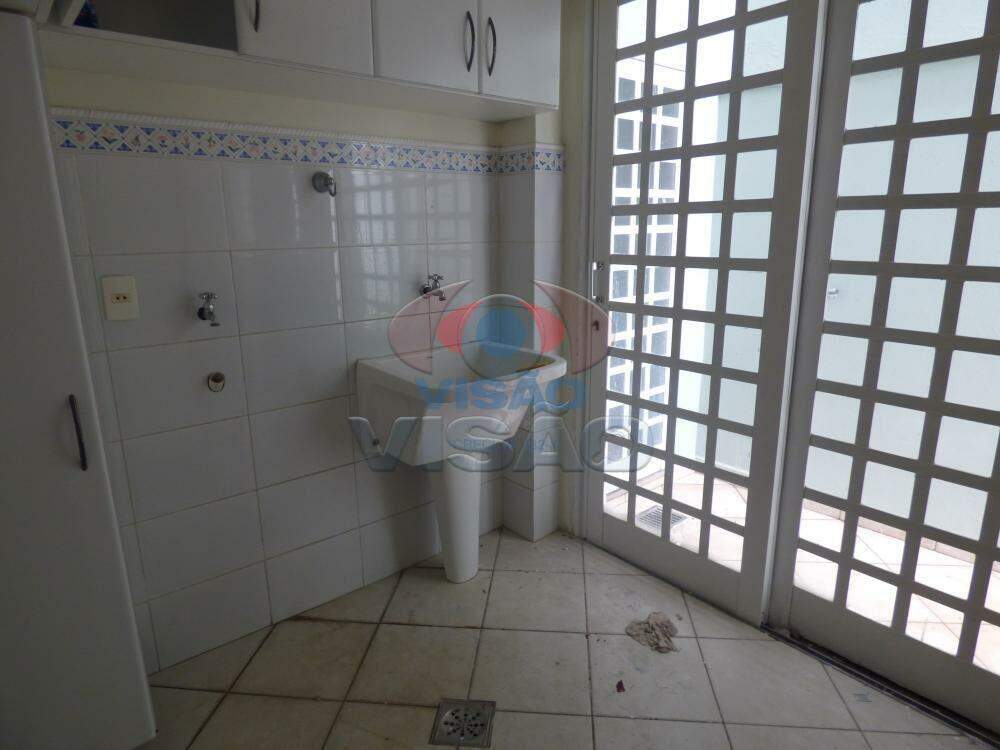 Casa - Sobrado à venda no Aqui Se Vive: Lavanderia