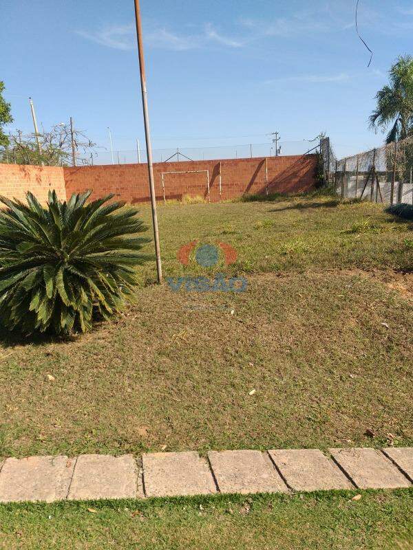Chácara à venda no Chácara Alvorada: