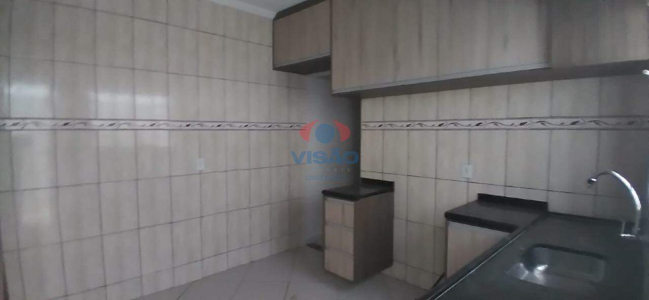 Casa à venda no Jardim Oliveira Camargo: 