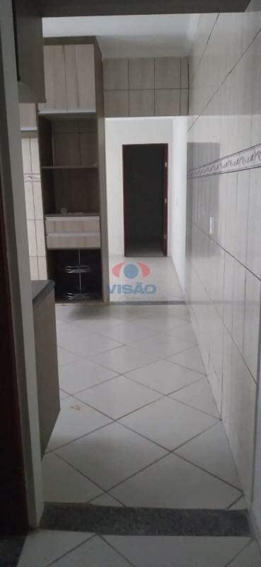 Casa à venda no Jardim Oliveira Camargo: 