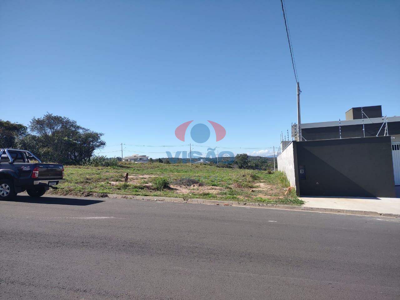 Terreno à venda no Loteamento Comercial Monte Castelo: 