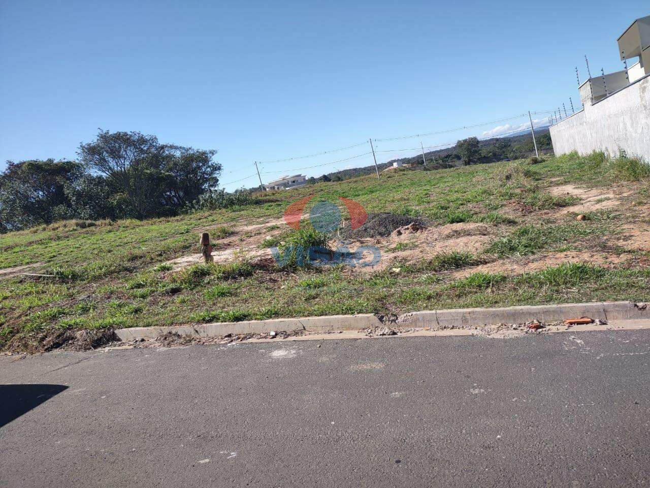 Terreno à venda no Loteamento Comercial Monte Castelo: 