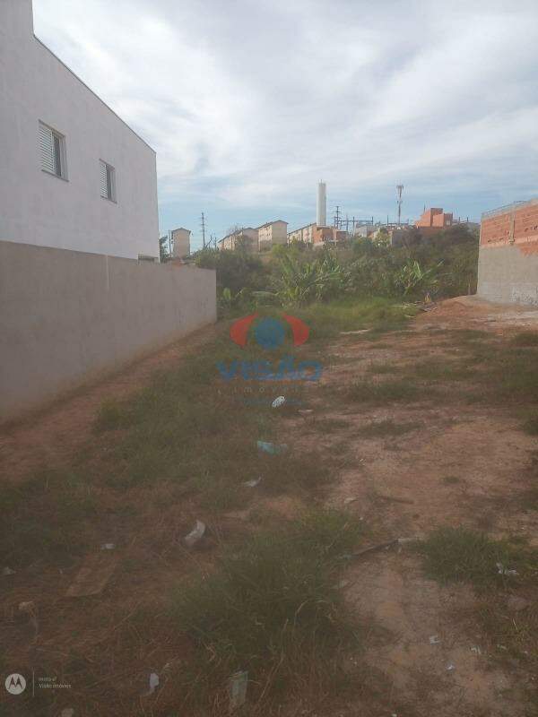 Terreno à venda no Jardim das Maritacas: 